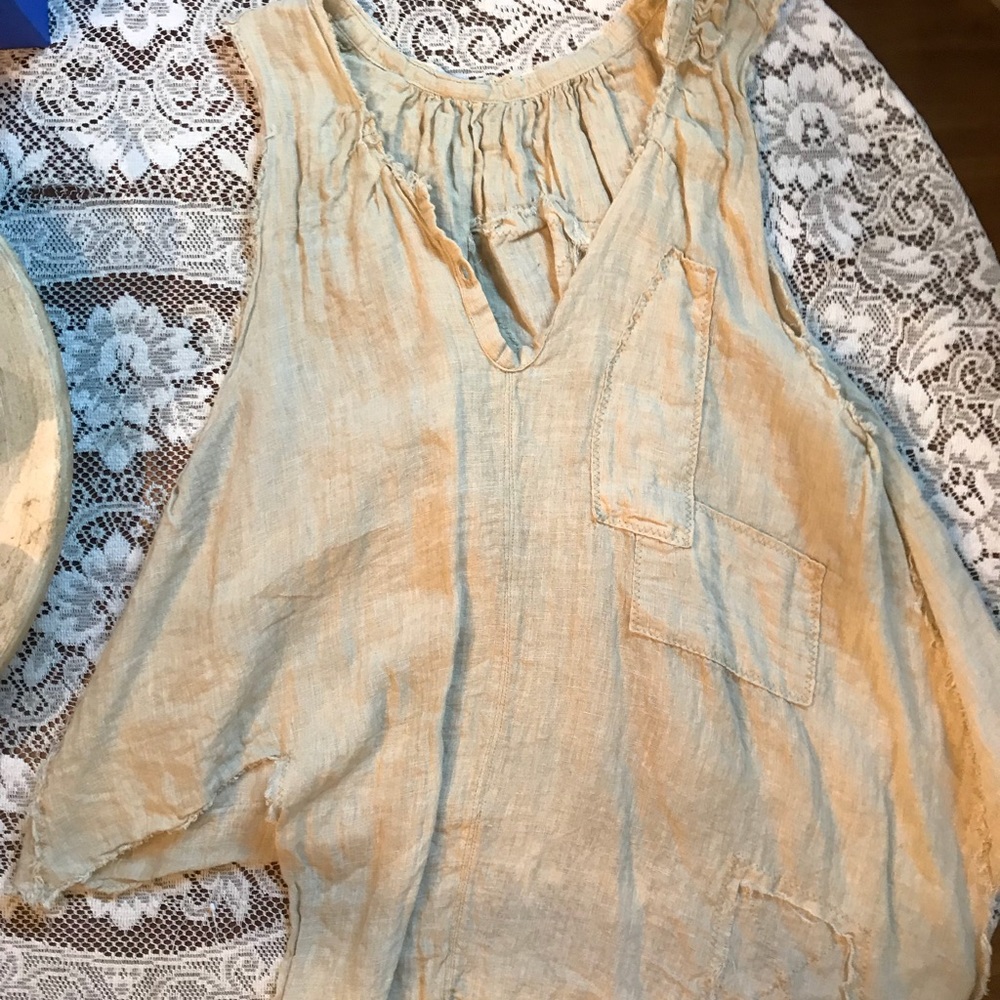Magnolia Pearl OS Linen Top